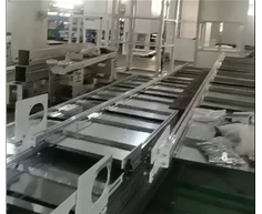 AGV周邊配套提升機(jī)，輸送線組裝中