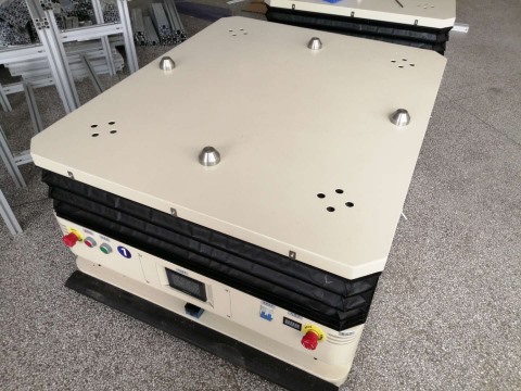 雙驅(qū)雙向舉升型AGV （型號(hào)：RP-JS-H550SQ-WBC1）